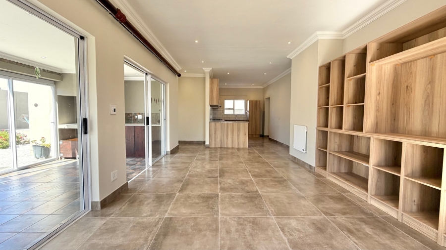 2 Bedroom Property for Sale in Somerset Lakes Western Cape